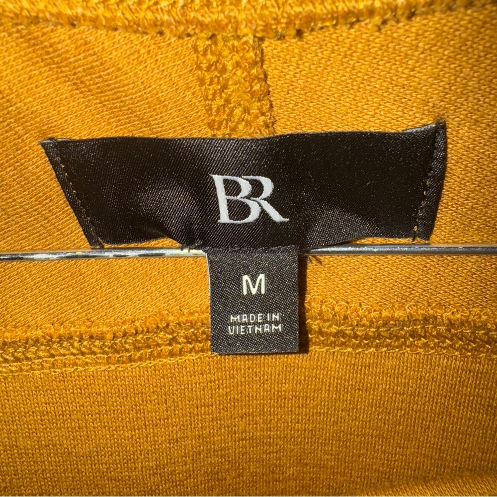 Banana Republic Mustard Long Sleeve Top - Picture 2 of 4